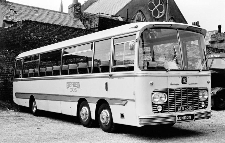  Bedford VAL14 Harrington Legionnaire (C52F) 1963 года  (фото 4 из 6)